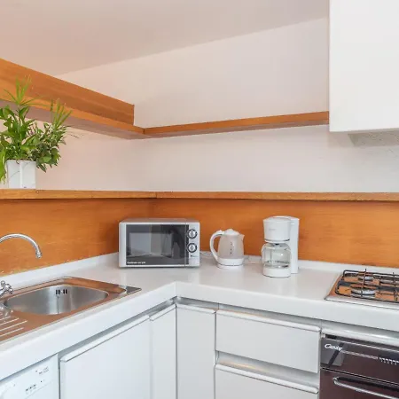 Apartamento La Vigna By Interhome